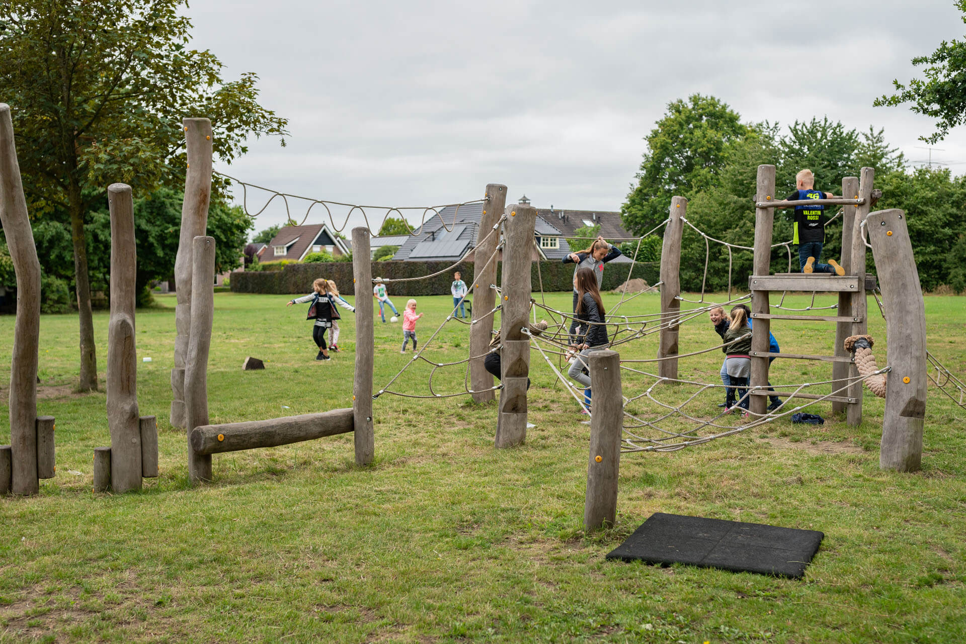 Kinderen in klimrek Kinderen in klimrek